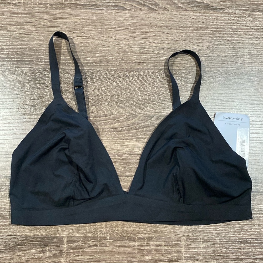 NWT - & Other Stories No Show Triangle Bra - Black - Size 10 (EU 42?)
